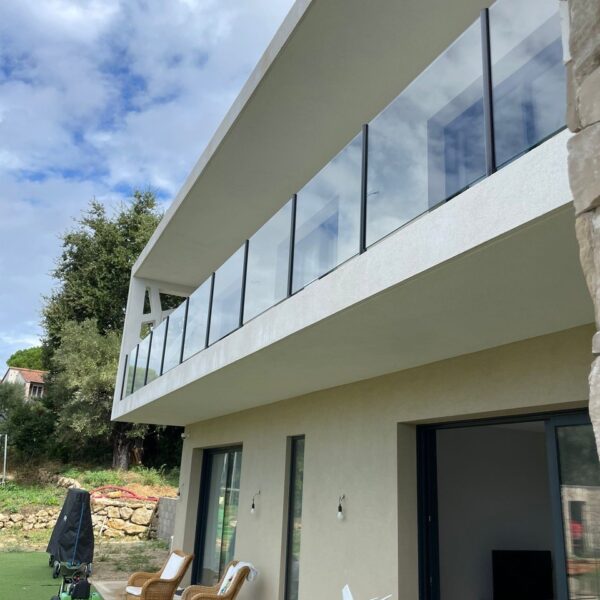 Poteau 180° garde-corps aluminium en kit